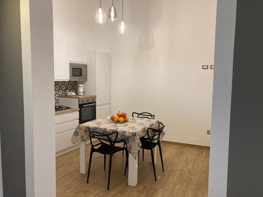 Casa Vacanze Al Trenta3 Marsala Exterior foto